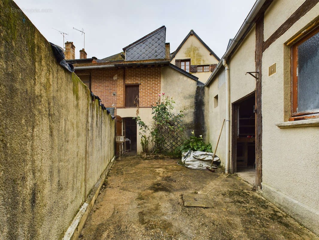 Maison à SAINT-FARGEAU