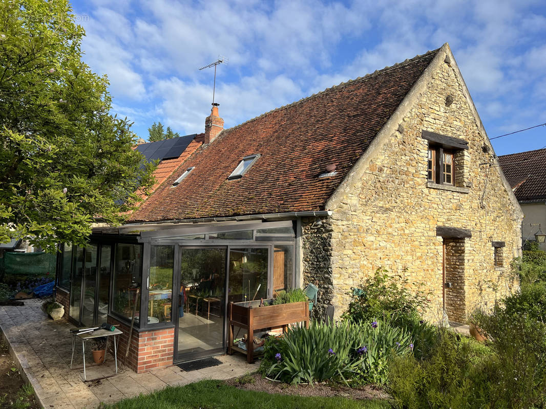 Maison à CHAMPLEMY