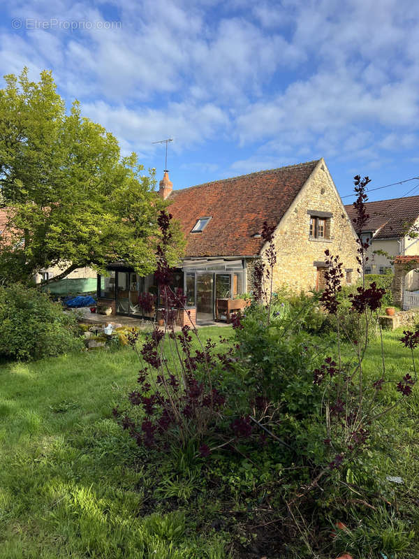 Maison à CHAMPLEMY