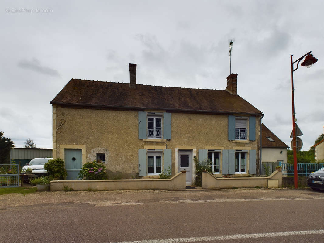 Maison à ARQUIAN