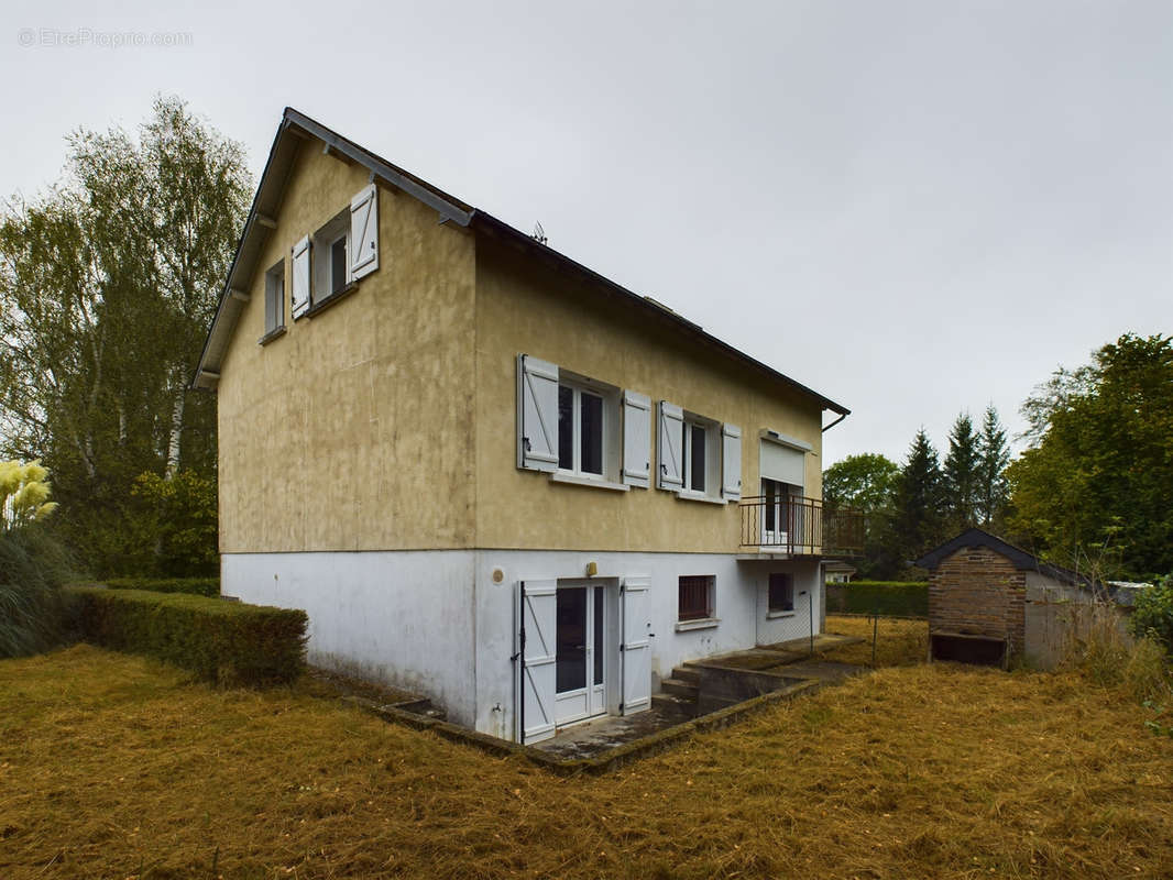 Maison à SAINT-AMAND-EN-PUISAYE