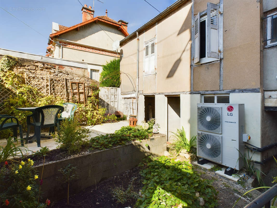 Maison à CLAMECY