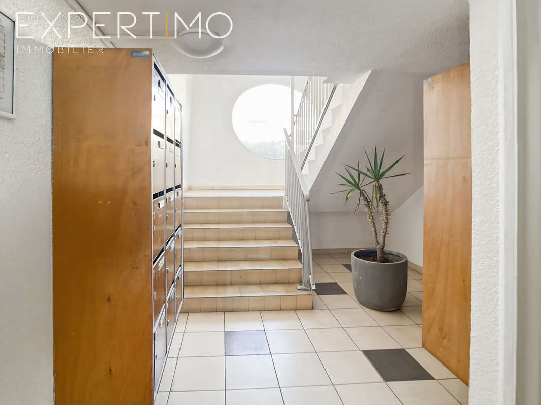 Appartement à MAUGUIO