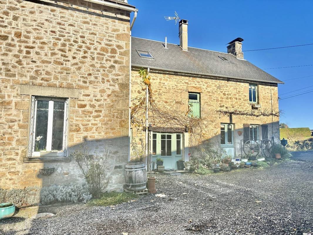 Maison à TREIGNAC