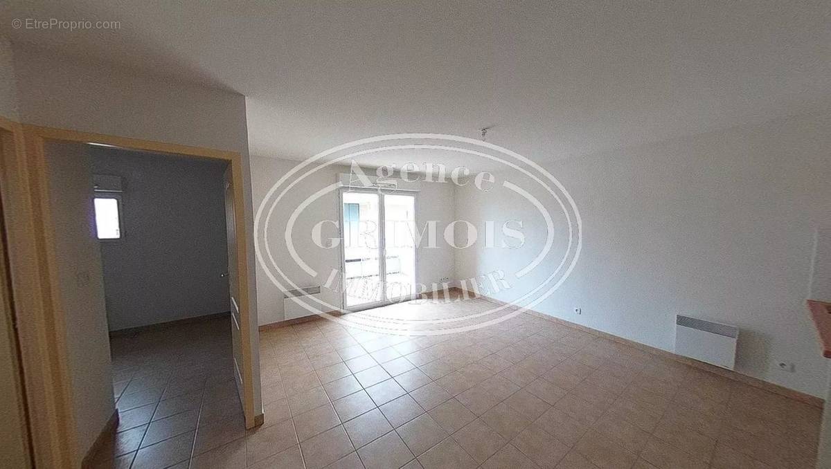 Appartement à LEZIGNAN-CORBIERES