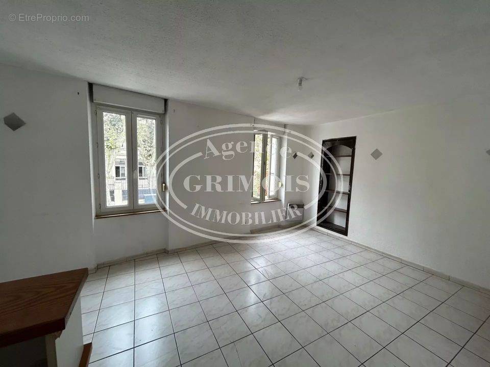 Appartement à LEZIGNAN-CORBIERES