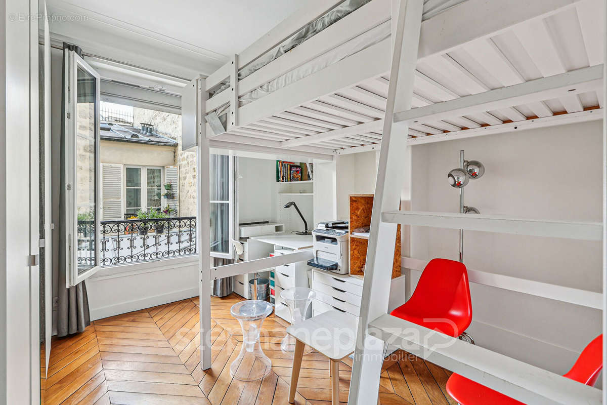 Appartement à PARIS-6E