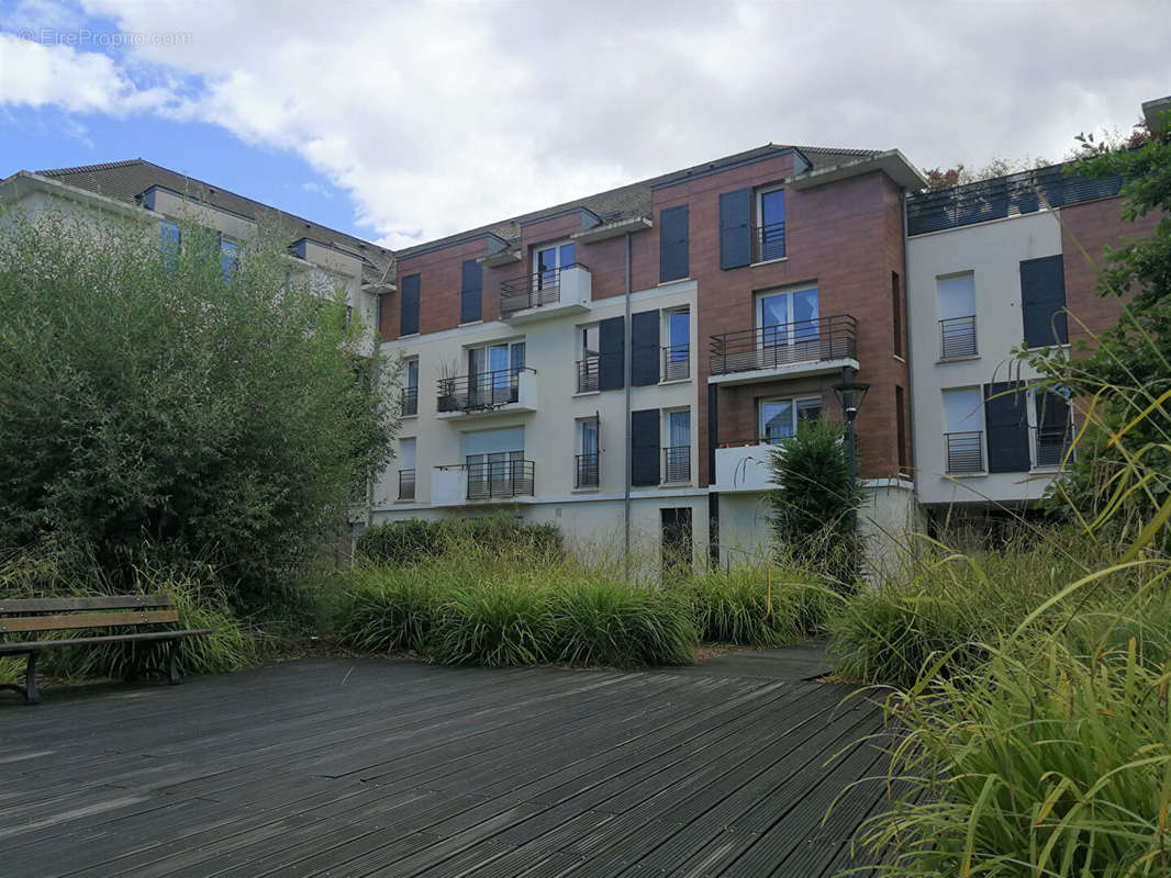 Appartement à SAINT-PIERRE-DU-PERRAY