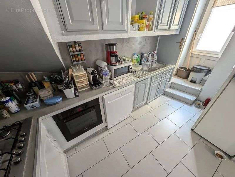 Appartement à SAINT-CHAMAS