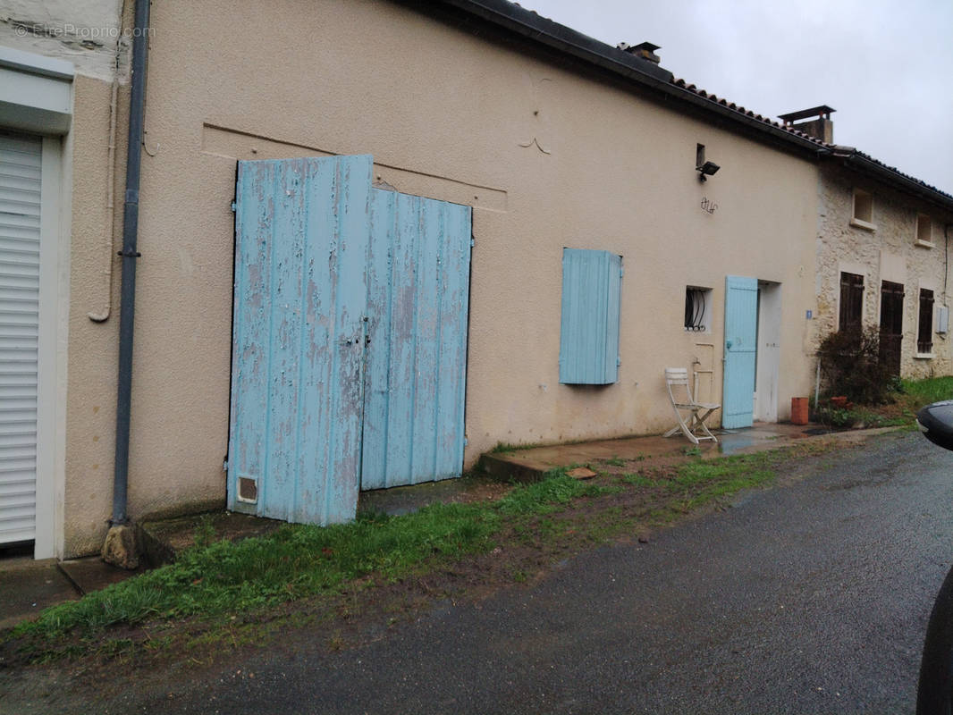 Maison à MOULIN-NEUF