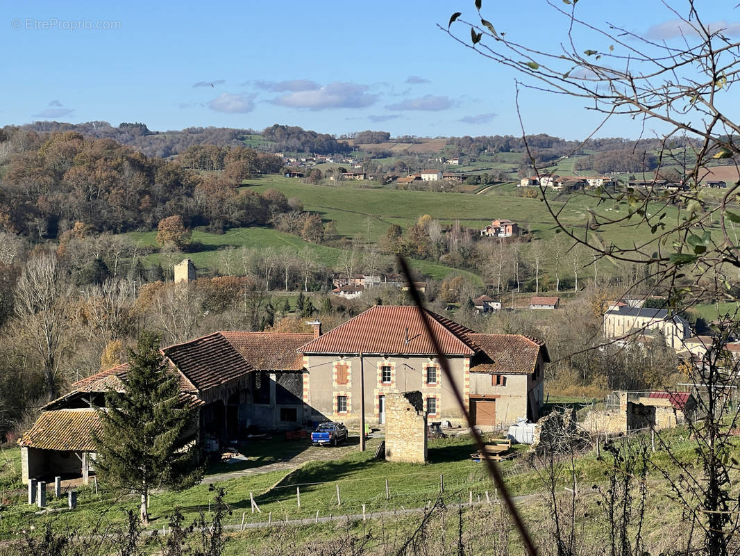 Maison à L&#039;ISLE-EN-DODON