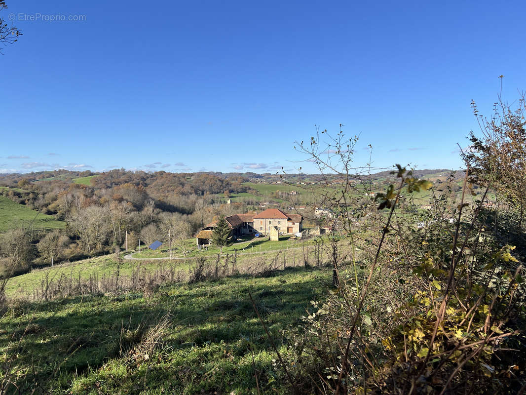 Maison à L&#039;ISLE-EN-DODON