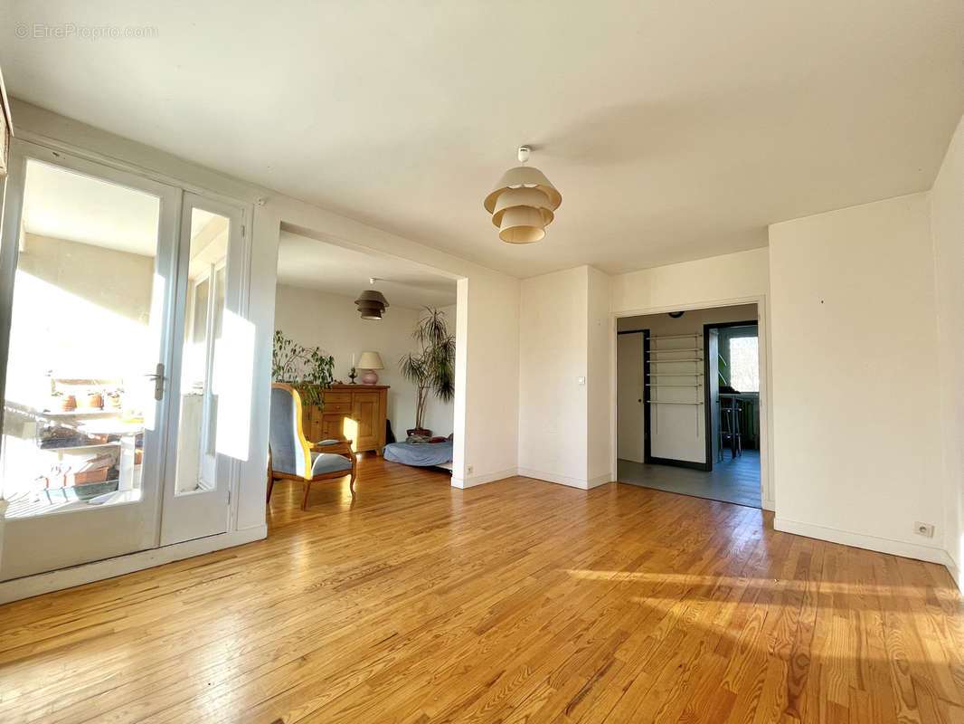 Appartement à HEROUVILLE-SAINT-CLAIR