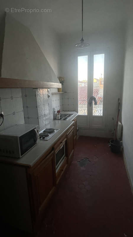 Appartement à MARSEILLE-4E