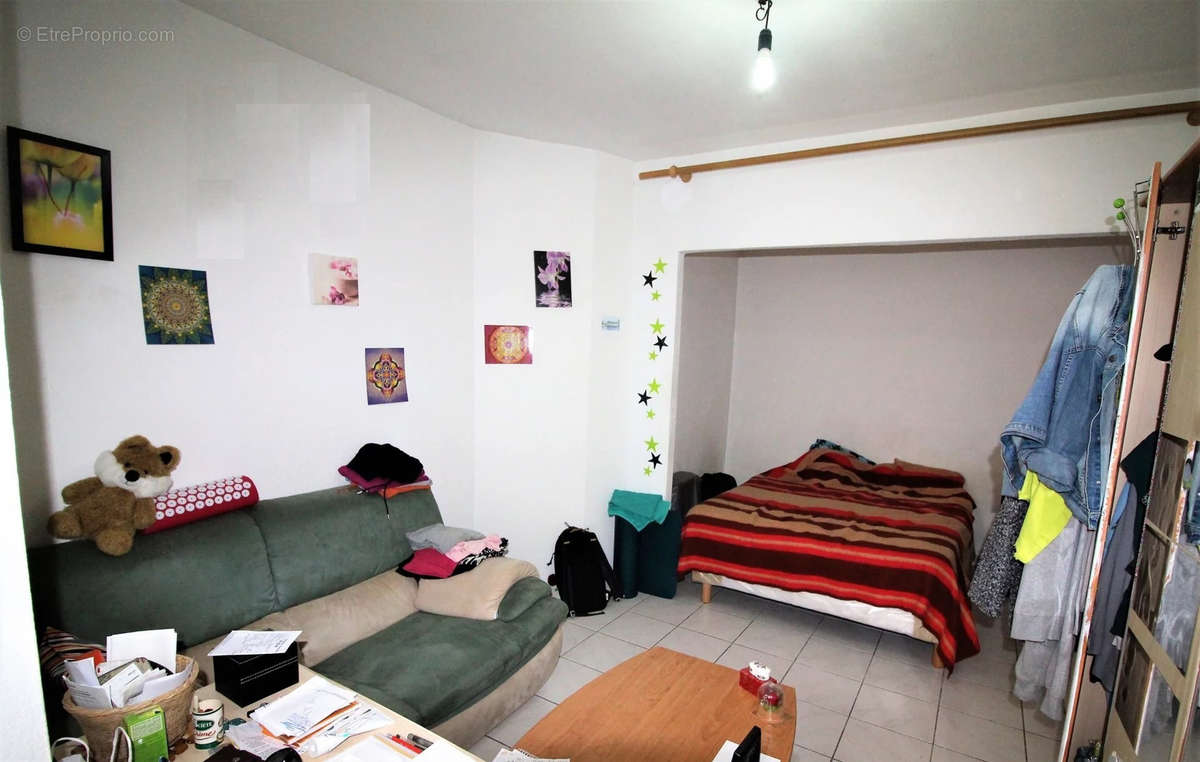 Appartement à MARSEILLE-11E