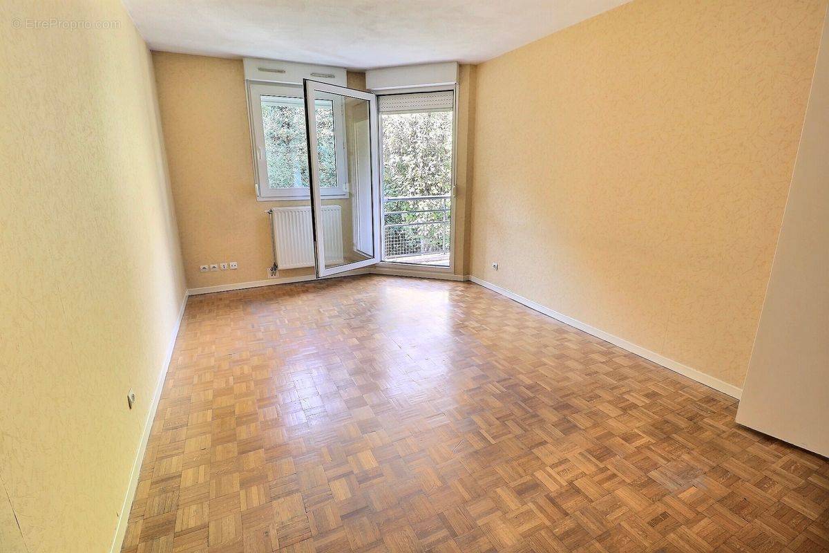 Appartement à LYON-9E