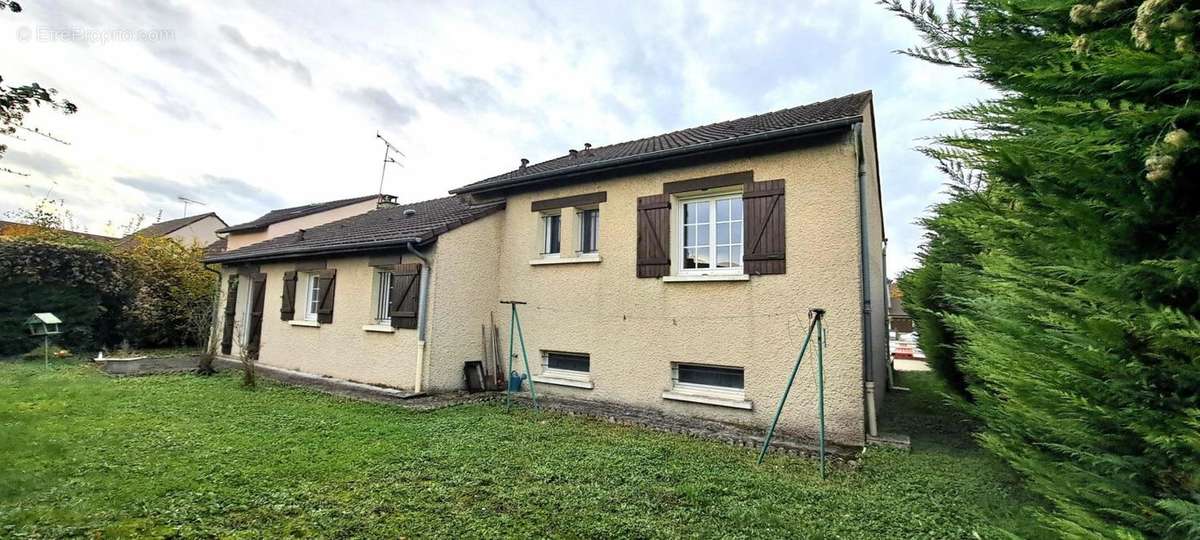 Maison à SAINT-MEMMIE