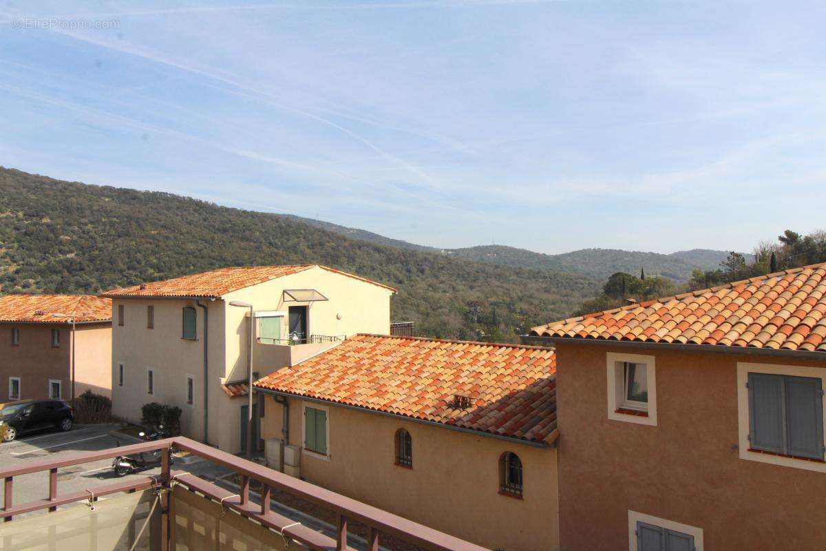 Appartement à GRIMAUD