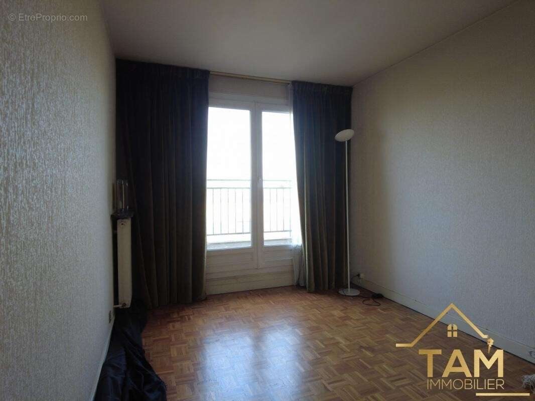 Appartement à VERSAILLES