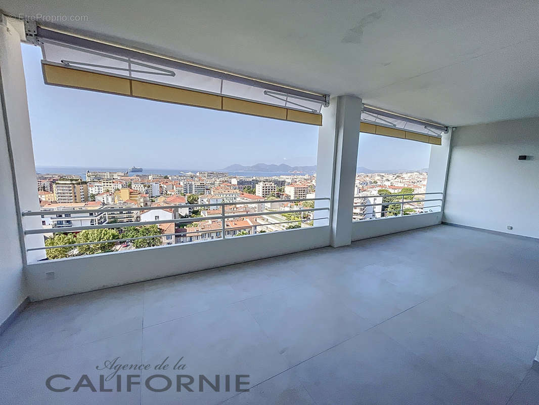 Appartement à CANNES