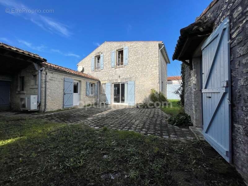 Maison à SAINTE-MARIE-DE-RE