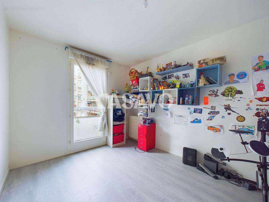 Appartement à AUBERVILLIERS