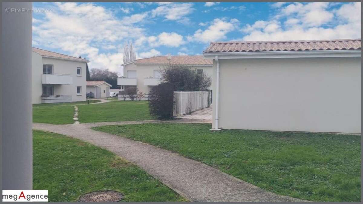 Appartement à FARGUES-SAINT-HILAIRE