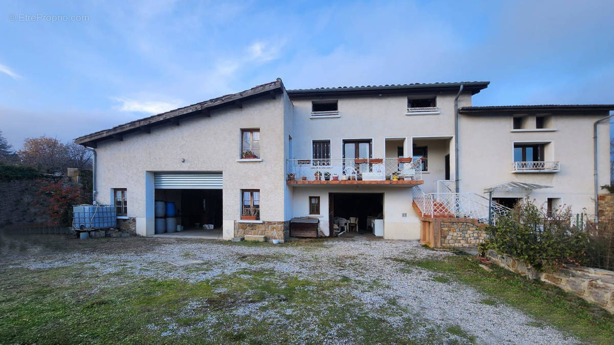 Maison à SAINT-APPOLINARD