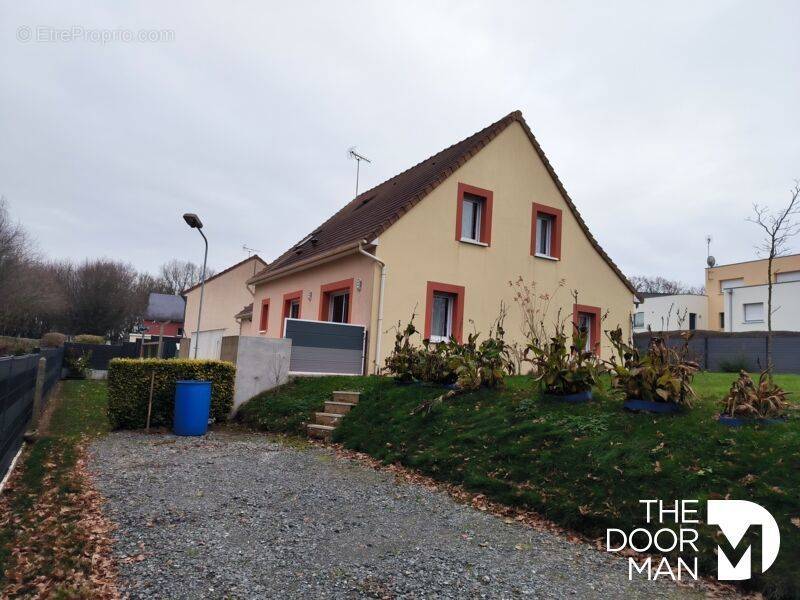 Maison à MAYENNE