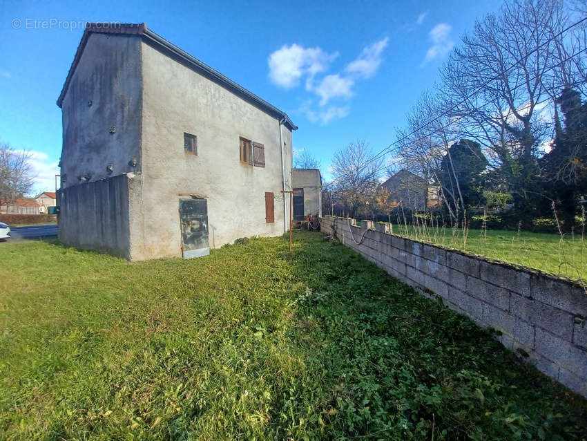 Maison à SAINT-OURS