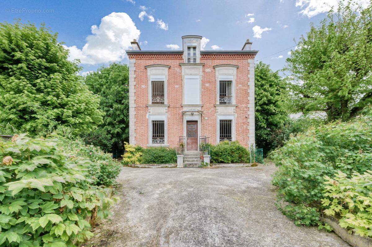 Maison à YERRES