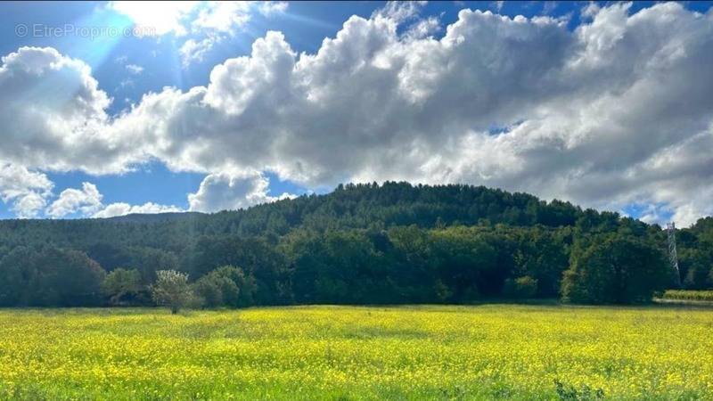 Terrain à AURIOL