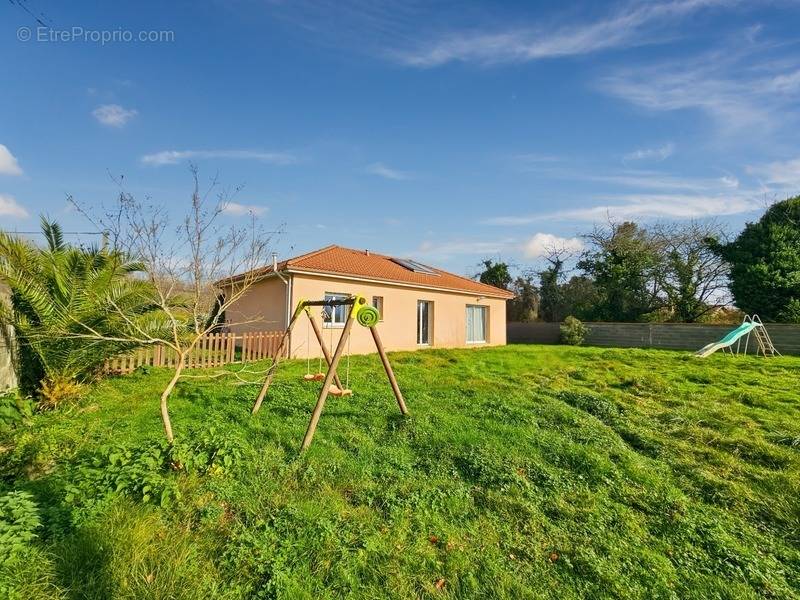 Maison à BORDERES-SUR-L&#039;ECHEZ