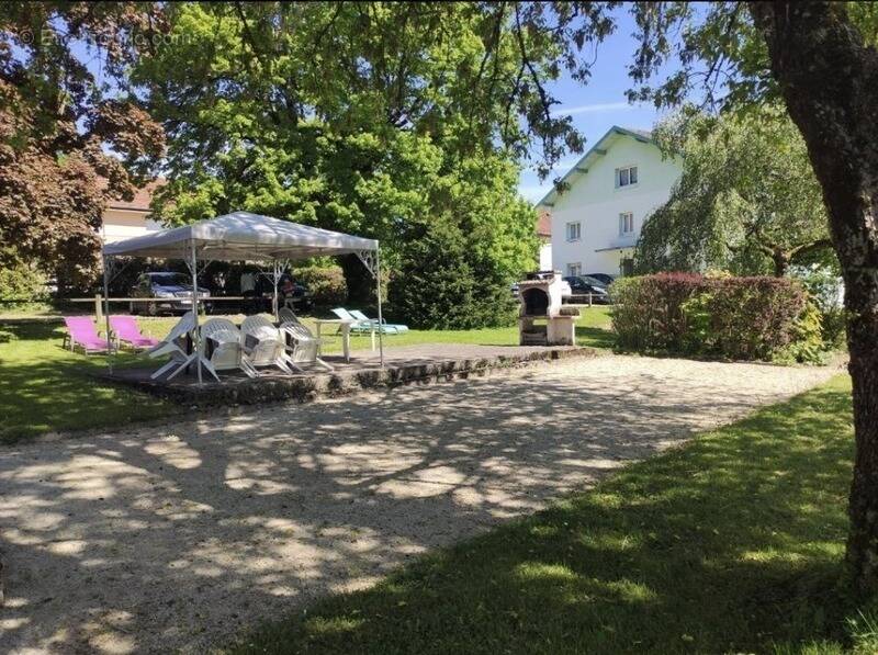 Appartement à BAINS-LES-BAINS