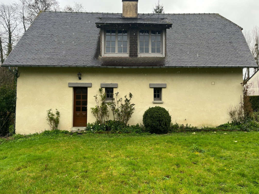 Maison à PONT-L&#039;EVEQUE