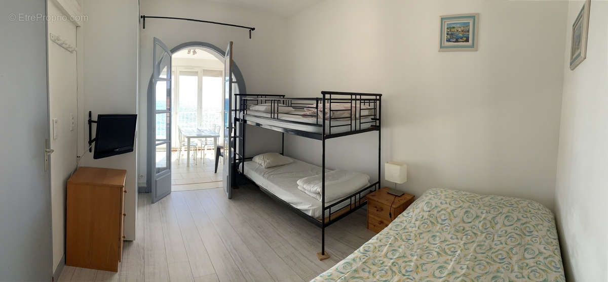 Appartement à SAINT-CYR-SUR-MER