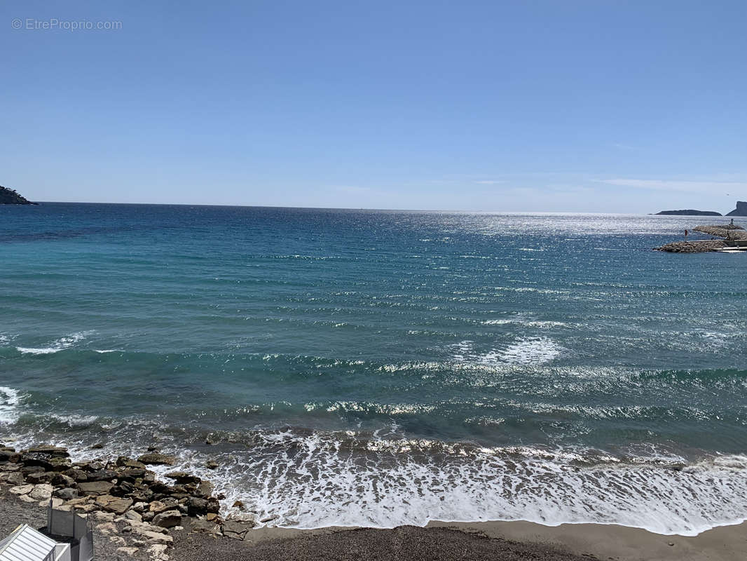 Appartement à SAINT-CYR-SUR-MER