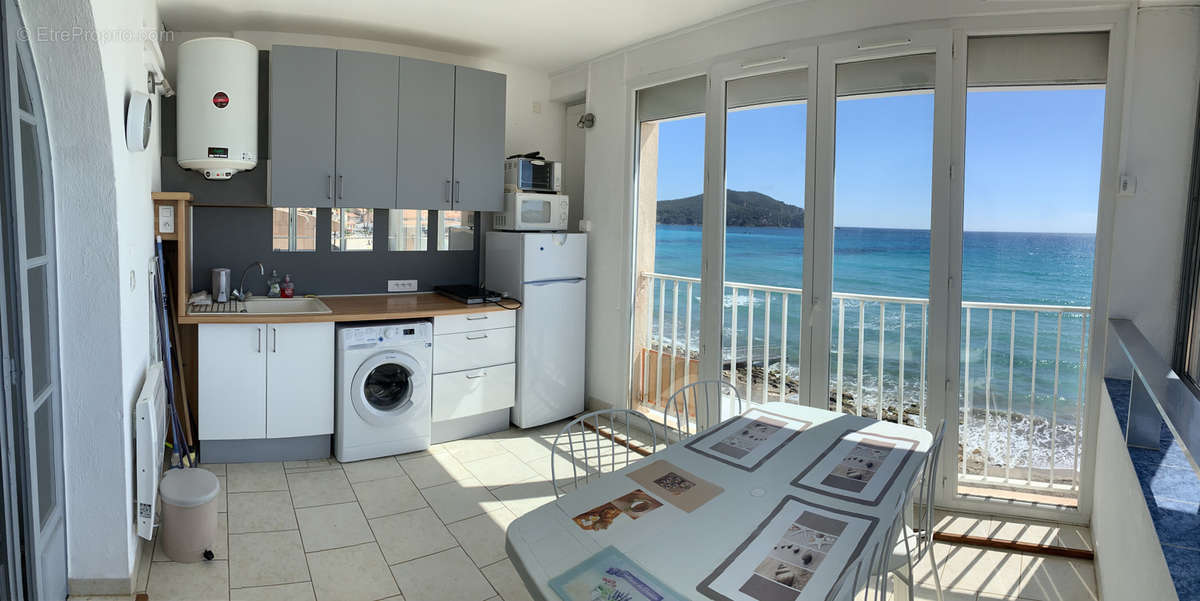 Appartement à SAINT-CYR-SUR-MER