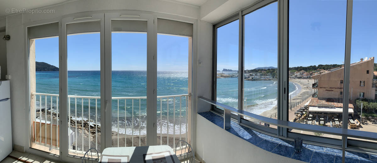 Appartement à SAINT-CYR-SUR-MER