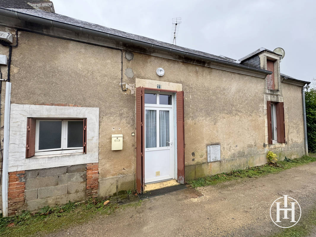 Maison à SAINT-AMAND-MONTROND