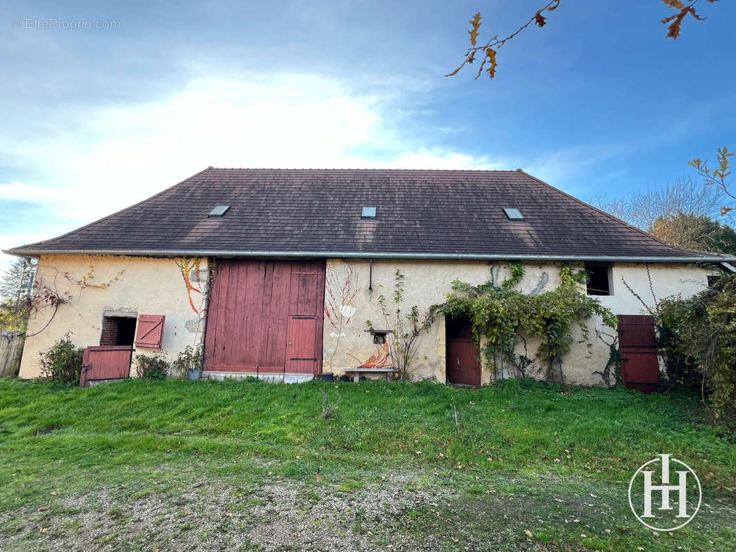 Maison à BANNEGON