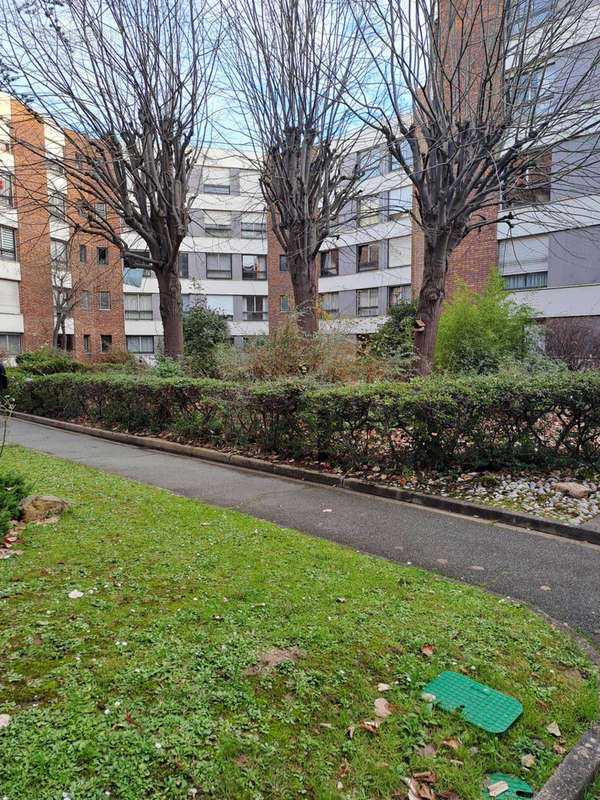 Appartement à ISSY-LES-MOULINEAUX