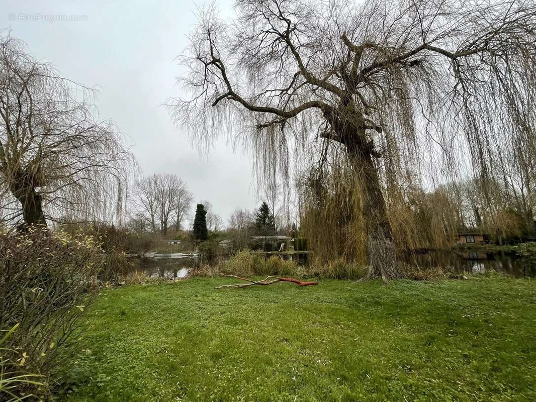 Terrain à BOVES