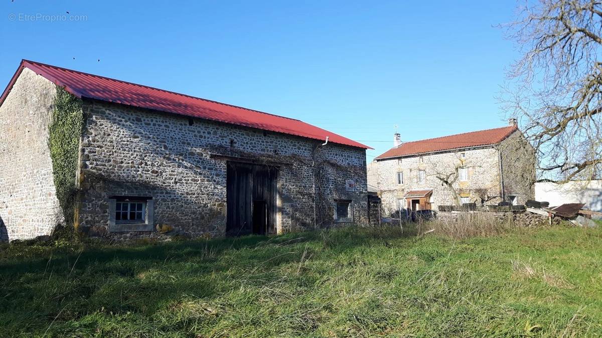 Appartement à CHATEAUPONSAC