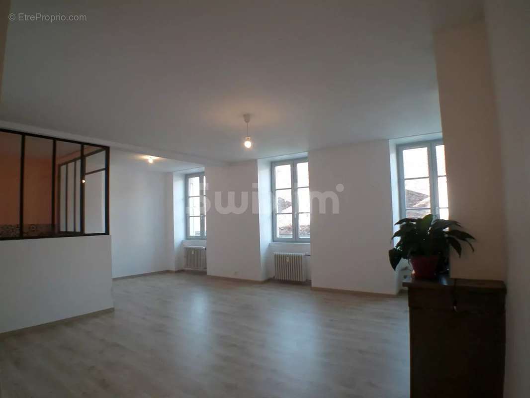 Appartement à LONS-LE-SAUNIER