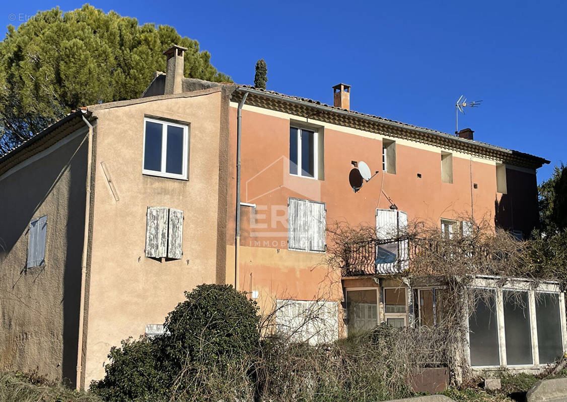 Maison à SAINT-CANNAT