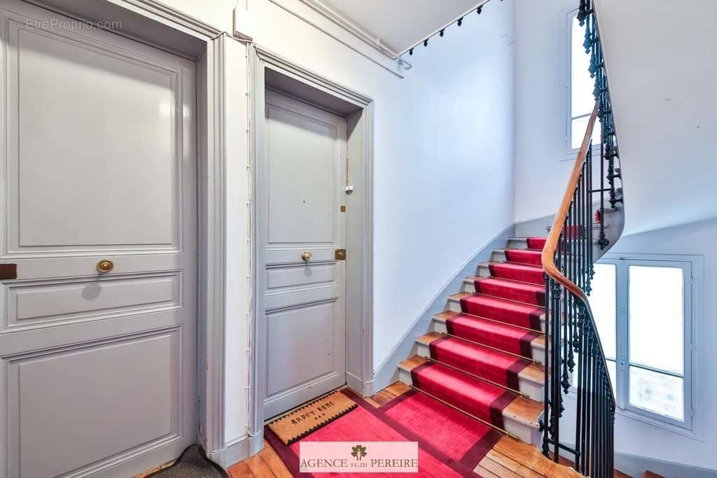 Appartement à PARIS-17E