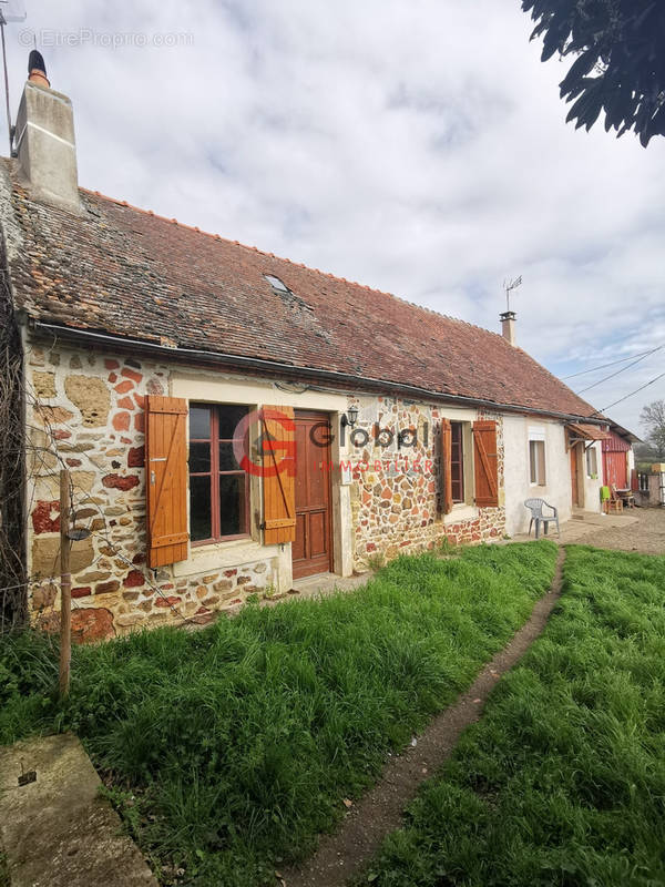 Maison à VILLEFRANCHE-D&#039;ALLIER