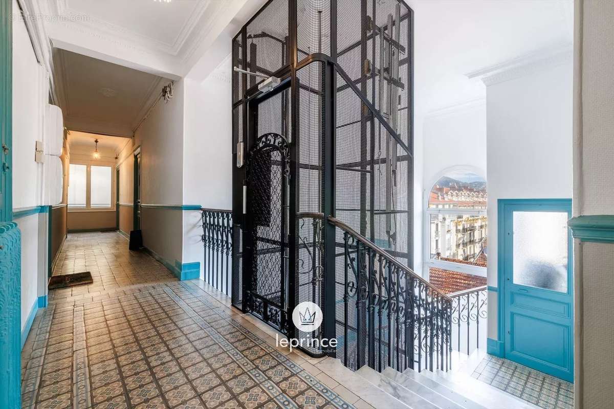 Appartement à NICE