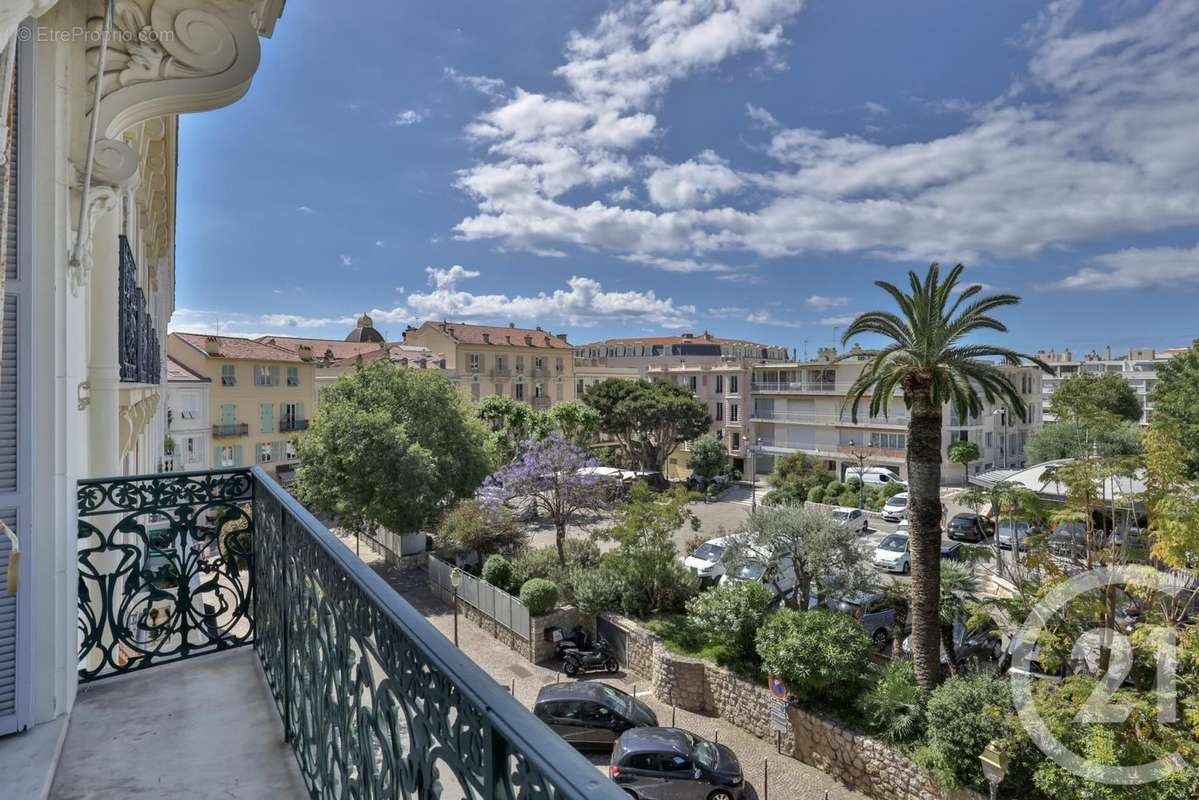 Appartement à BEAULIEU-SUR-MER